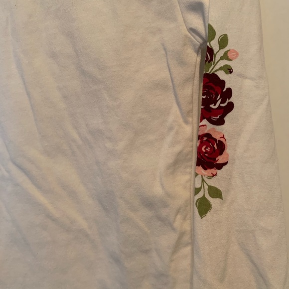 Little lass size 6 top with pink flowers and green leaves - Picture 4 of 5